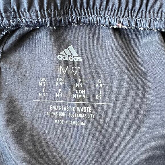 Adidas Aroready Men’s navy Blue athletic shorts sz medium 9” inseam lightweight - Picture 7 of 8